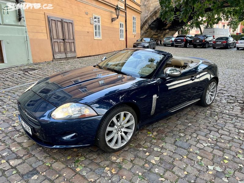 Jaguar XK, Jaguar XK 4,2 V8 300 koní
